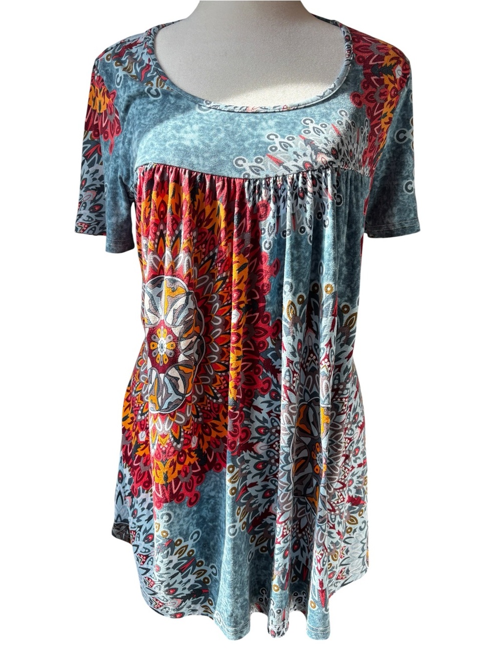 Boho Cathy Women's Short Sleeve Scoop Neck Printed Tunic Top - size M